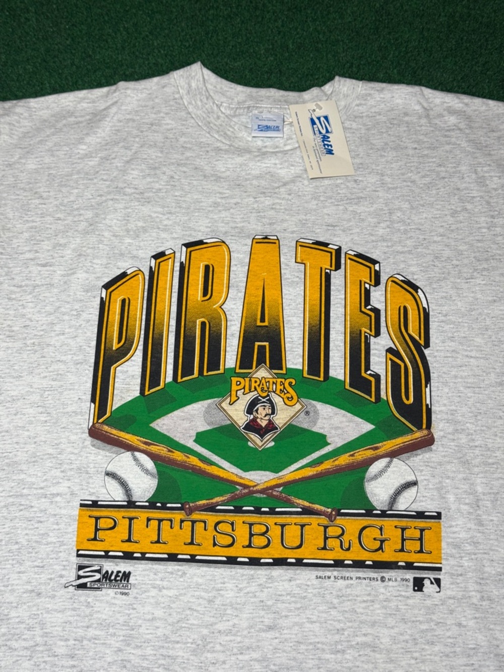 Vintage 90s Pittsburgh Pirates T-shirt, Grey New with Tags Salem Sportswear (XL)